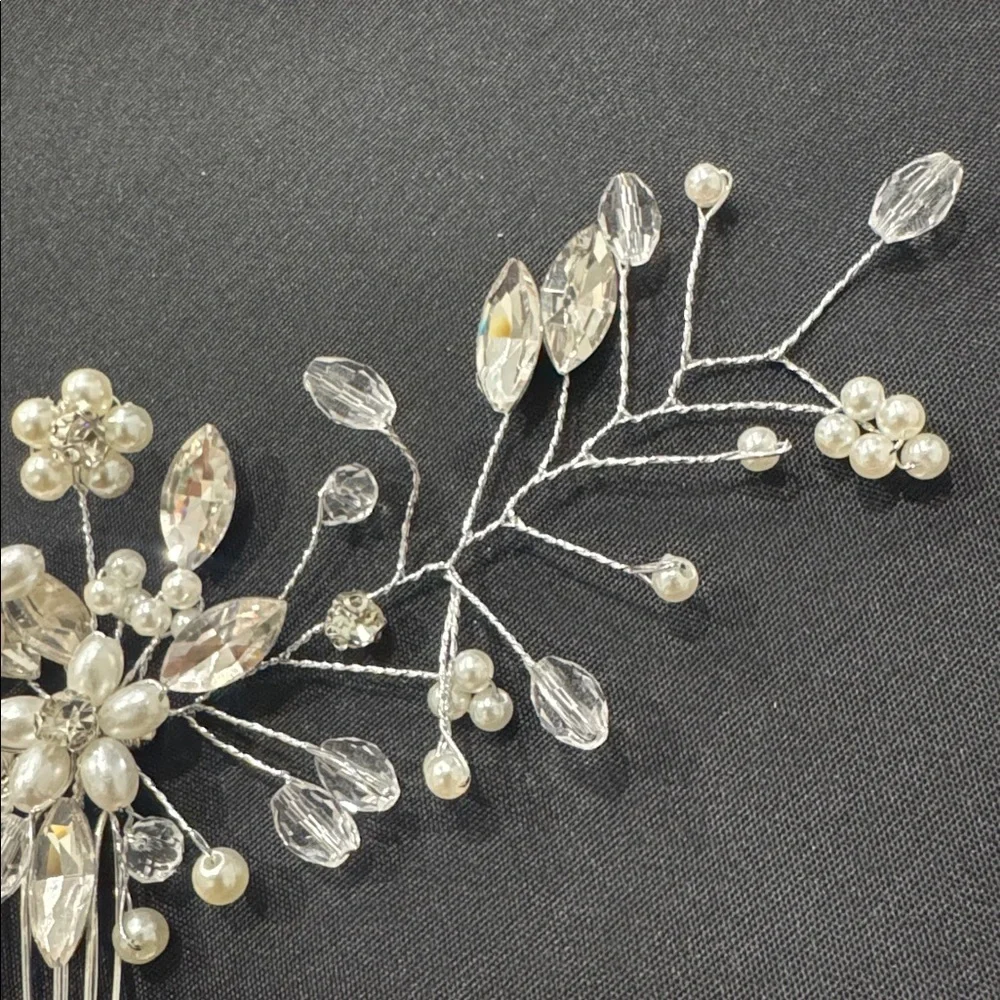 Elegant Silver Hair Comb Hair Clip Crystals Pearls Tiara Accessory
